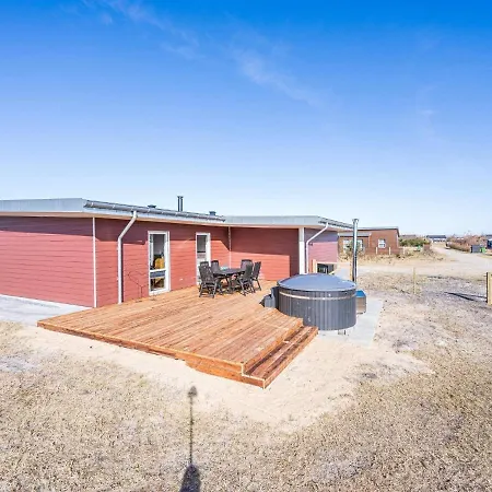 Holiday home Lx *